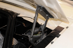 SFM6S090 Hood Hinge Left b